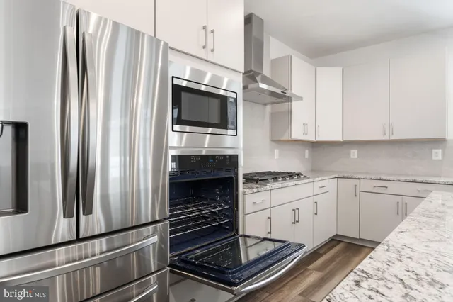 $788,038 | 11568 Chapman Mill Drive, Glen Allen, VA 23060