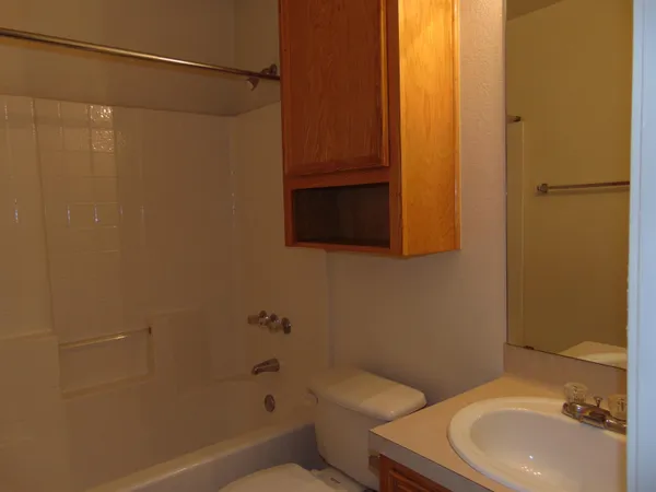 $995 | 2403 Ridgeview Drive, Kingsland, TX 78639