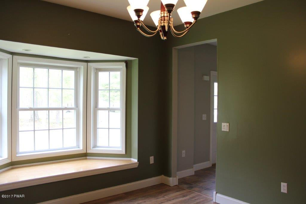129 Oak Hill Road Hawley, PA 18428 - Photo 6 of 33