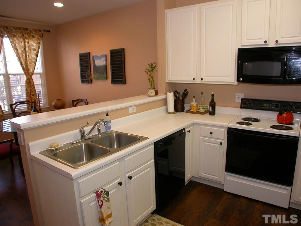5624 Slide Rock Lane Raleigh, NC 27613 - Photo 8 of 18