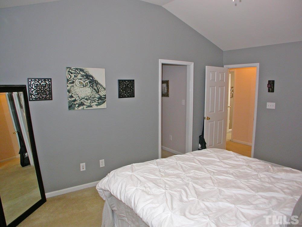 5624 Slide Rock Lane Raleigh, NC 27613 - Photo 10 of 18