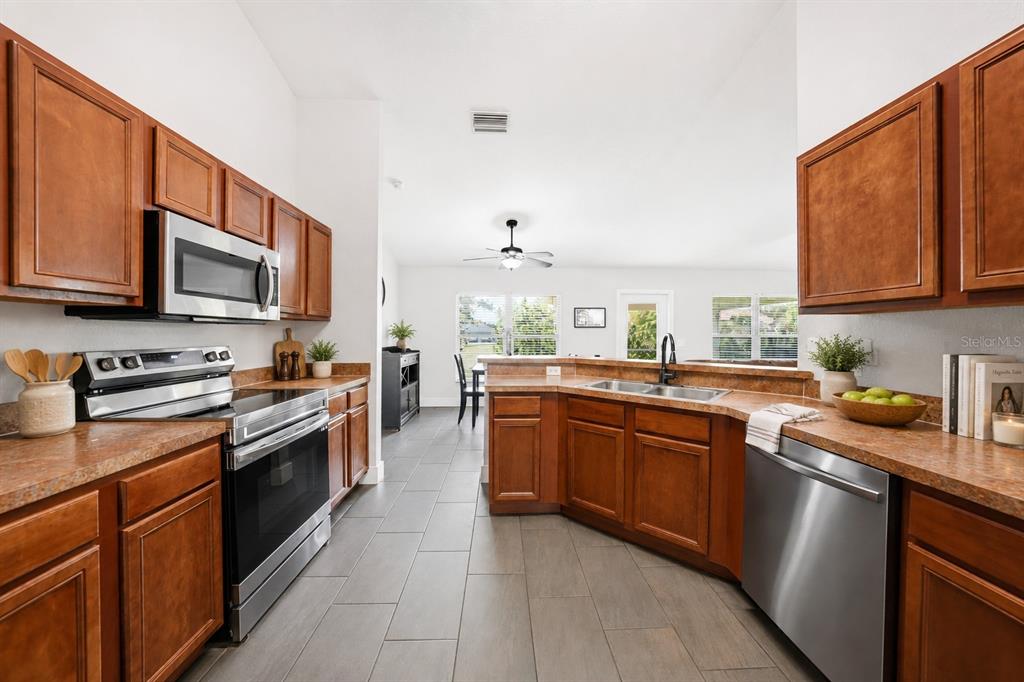 26403 Rampart Boulevard Punta Gorda, FL 33983 - Photo 15 of 36