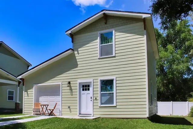 $749,900 | 707 North Disston Avenue, Tarpon Springs, FL 34689