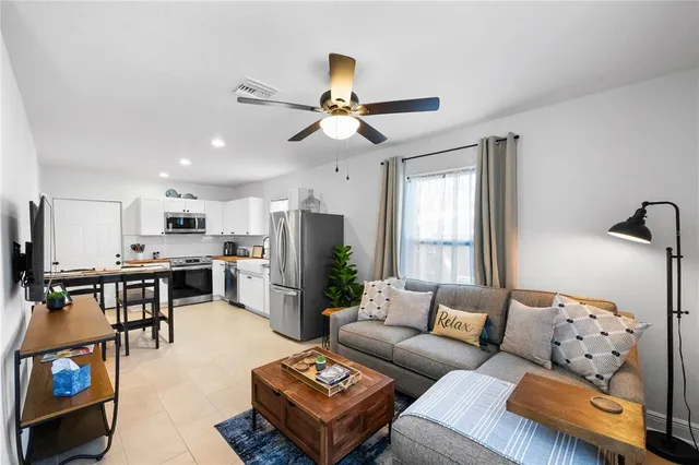 $749,900 | 707 North Disston Avenue, Tarpon Springs, FL 34689