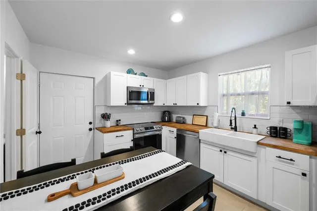 $749,900 | 707 North Disston Avenue, Tarpon Springs, FL 34689