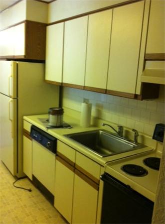 176 Swanson Road, Unit 312 Boxborough, MA 01719 - Photo 12 of 17 a kitchen that has a sink and a cabinets