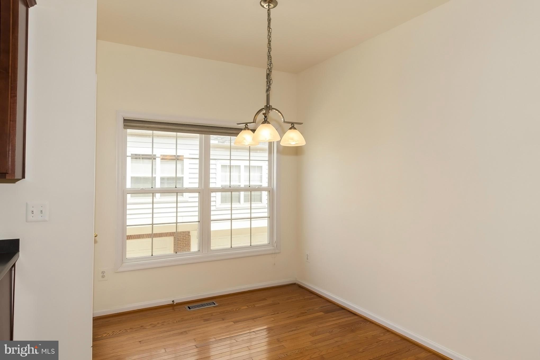10256 Rutland Round Road, Unit 14 Columbia, MD 21044 - Photo 11 of 27 BREAKFAST AREA