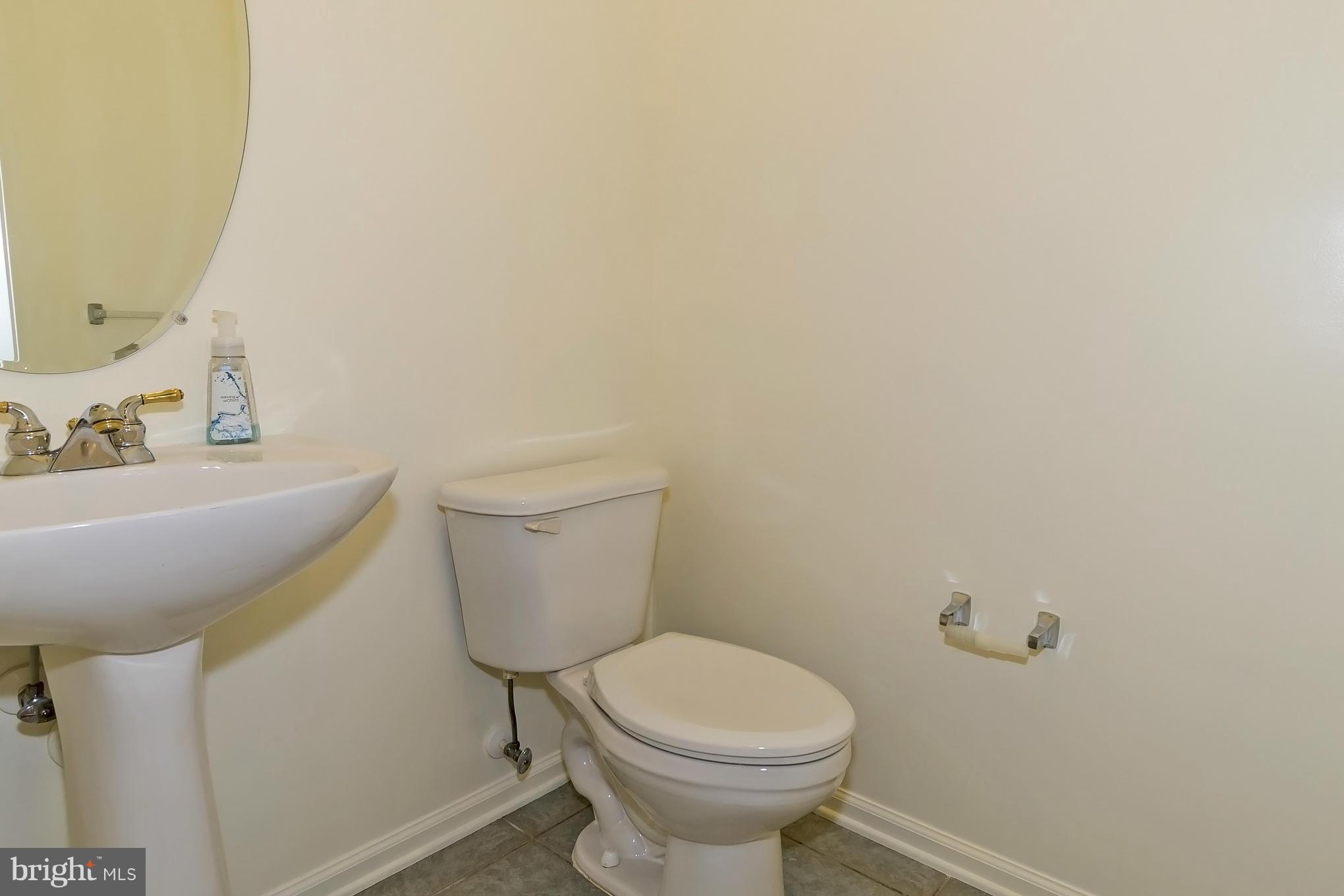 10256 Rutland Round Road, Unit 14 Columbia, MD 21044 - Photo 14 of 27 HALF BATHROOM