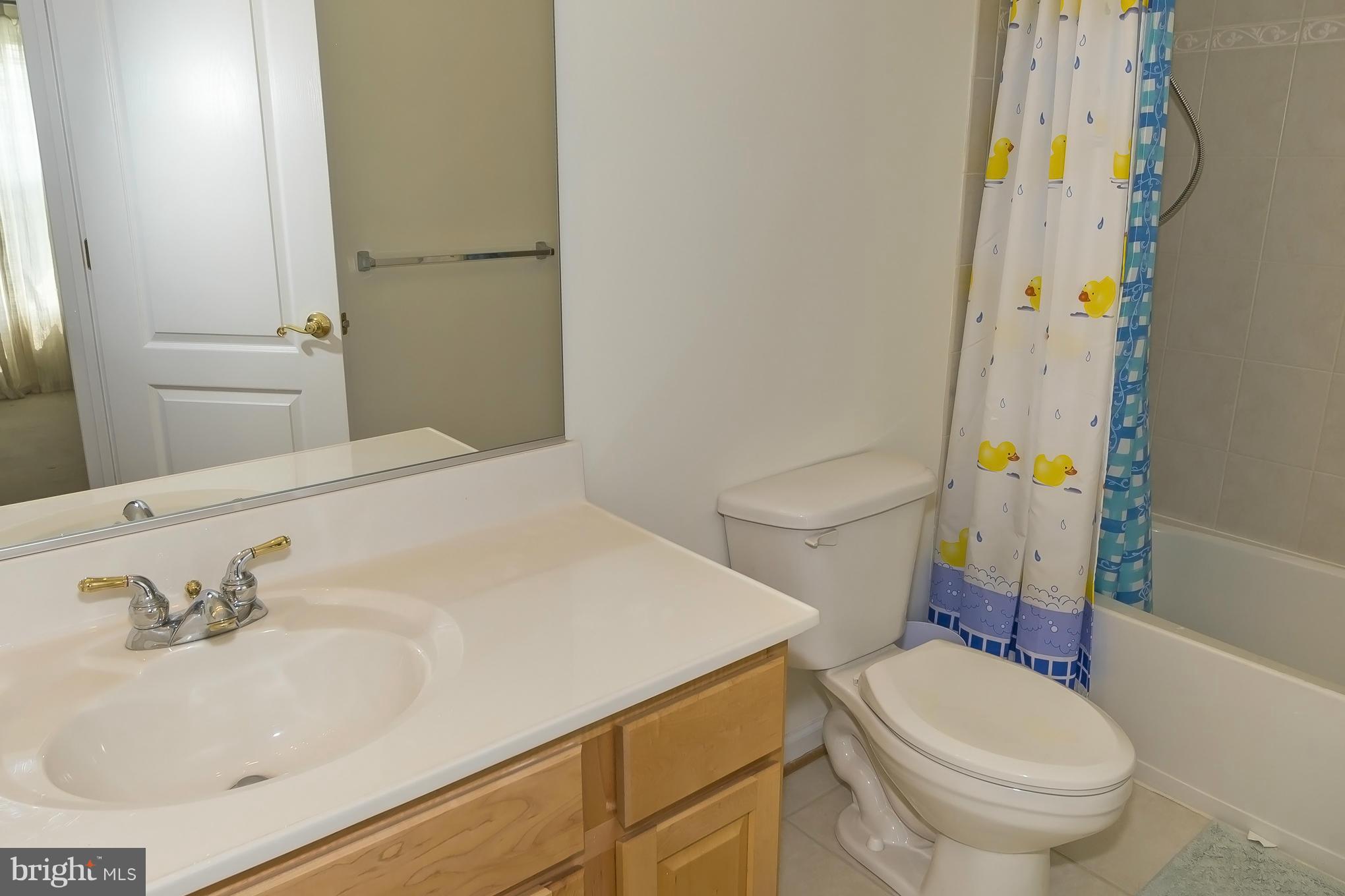 10256 Rutland Round Road, Unit 14 Columbia, MD 21044 - Photo 19 of 27 BATHROOM 2