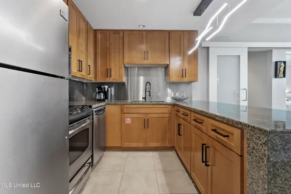 $339,900 | 2060 Beach Boulevard, Unit 102, Biloxi, MS 39531