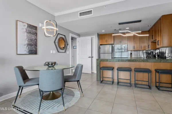 $339,900 | 2060 Beach Boulevard, Unit 102, Biloxi, MS 39531