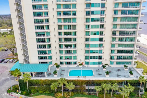$339,900 | 2060 Beach Boulevard, Unit 102, Biloxi, MS 39531