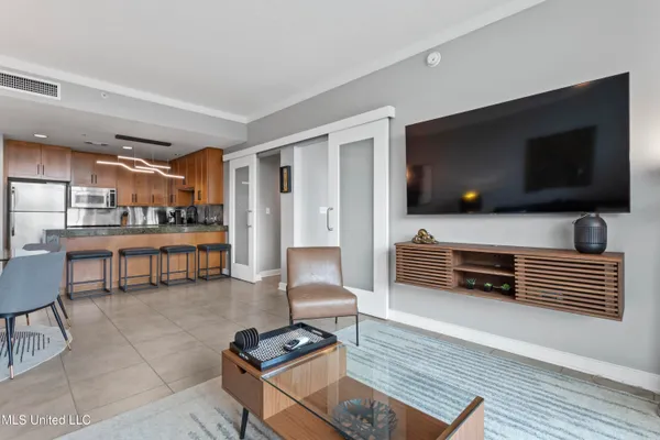 $339,900 | 2060 Beach Boulevard, Unit 102, Biloxi, MS 39531