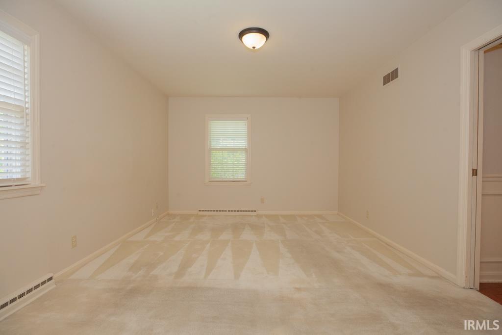 7517 Newburgh Road Evansville, IN 47715 - Photo 14 of 29