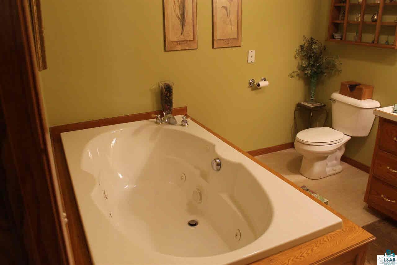 31000 Friendly Valley Road Washburn, WI 54891 - Photo 13 of 24 Gallery Image 13