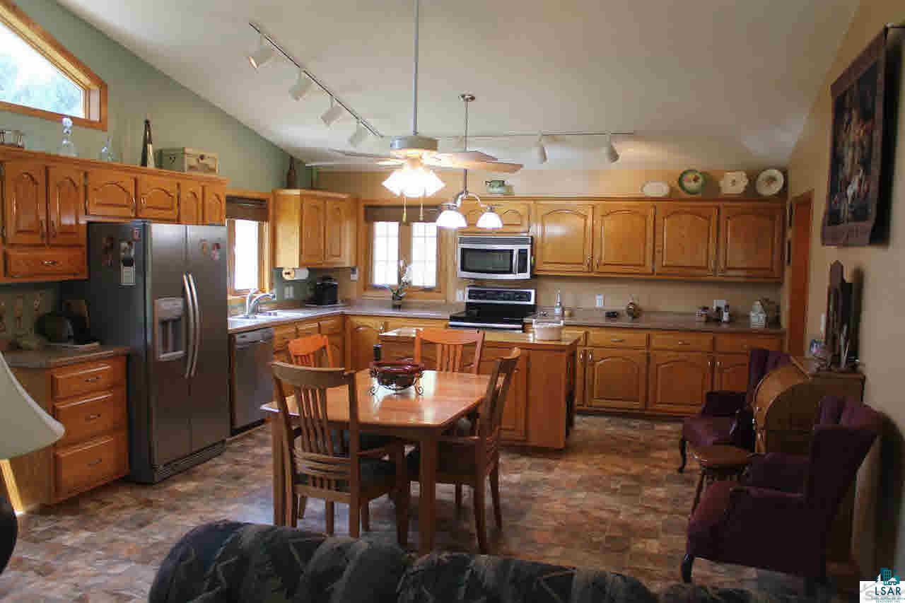 31000 Friendly Valley Road Washburn, WI 54891 - Photo 4 of 24 Gallery Image 4