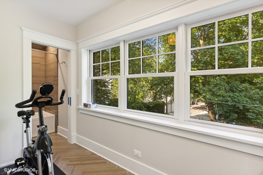 2236 Wesley Avenue Evanston, IL 60201 - Photo 23 of 25 a view of a livingroom with a window