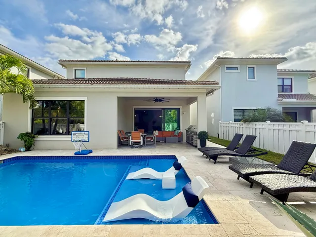 $1,249,990 | 8655 Northwest 39th Court, Coral Springs, FL 33065