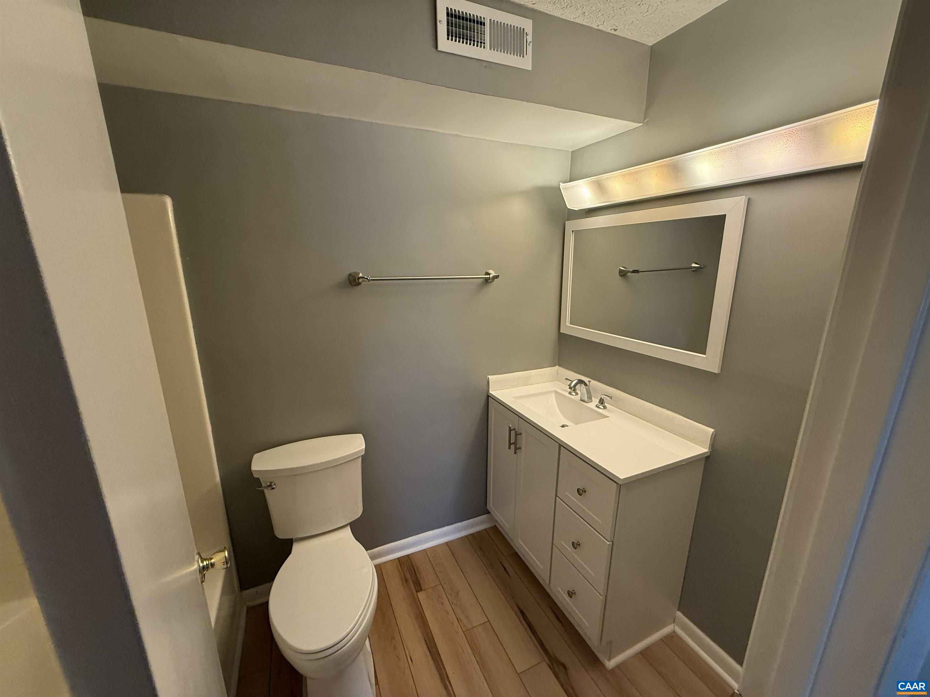 132 Turtle Creek Road, Unit 7 Charlottesville, VA 22901 - Photo 9 of 14