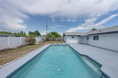 $615,000 | 3810 18th Avenue West, Bradenton, FL 34205