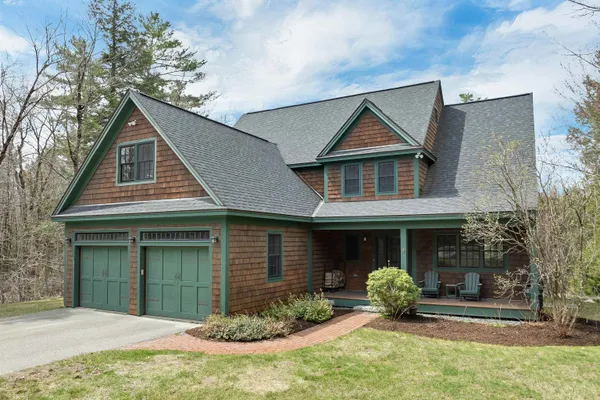 $1,100,000 | 518 Old Main Street, New London, NH 03257
