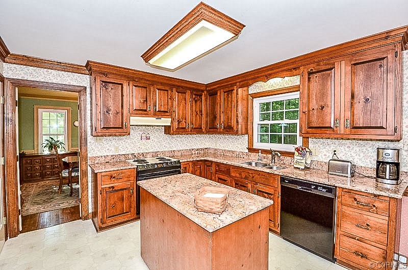 8724 Cardiff Road Chesterfield, VA 23236 - Photo 11 of 46 Gallery Image 11
