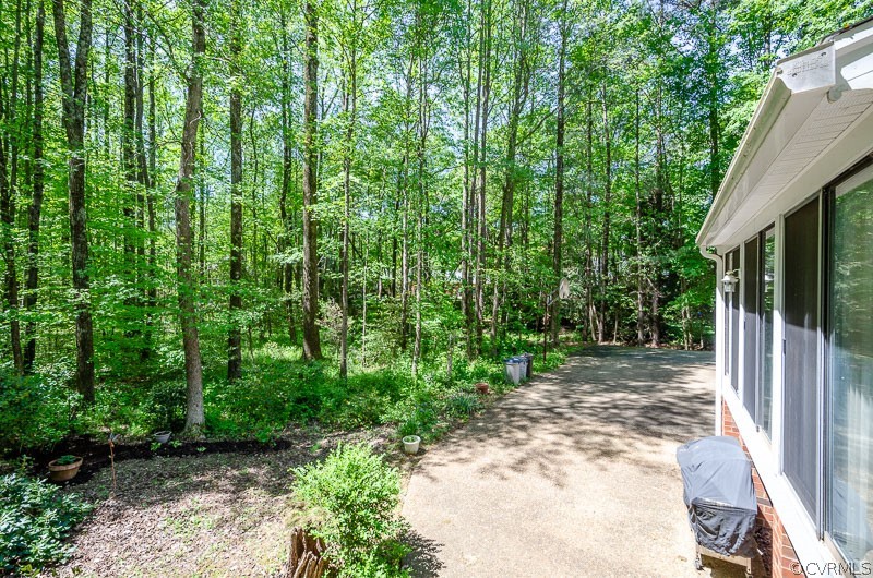 8724 Cardiff Road Chesterfield, VA 23236 - Photo 43 of 46 Gallery Image 43