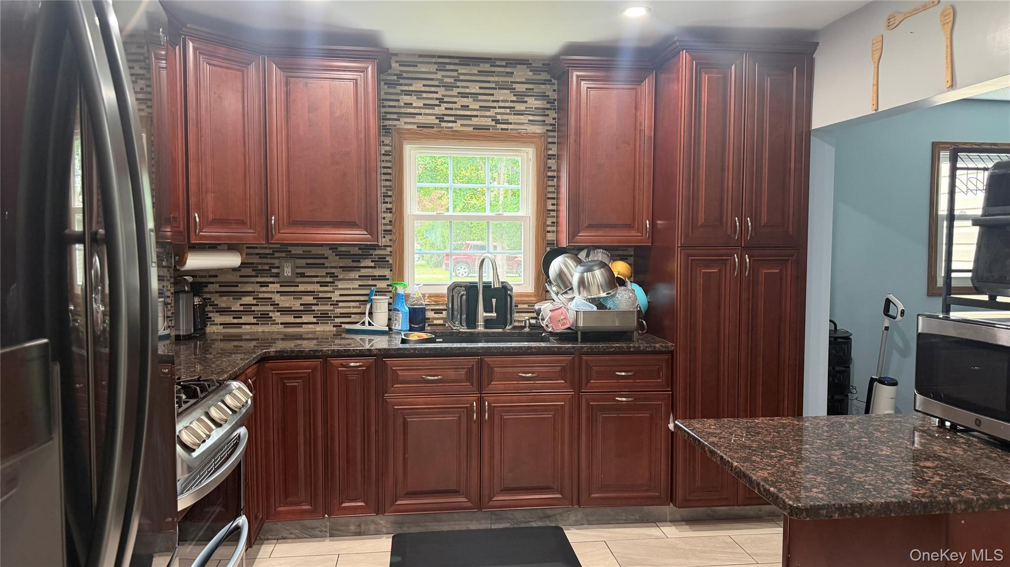 17 De Garmo Road Poughkeepsie, NY 12603 - Photo 10 of 30