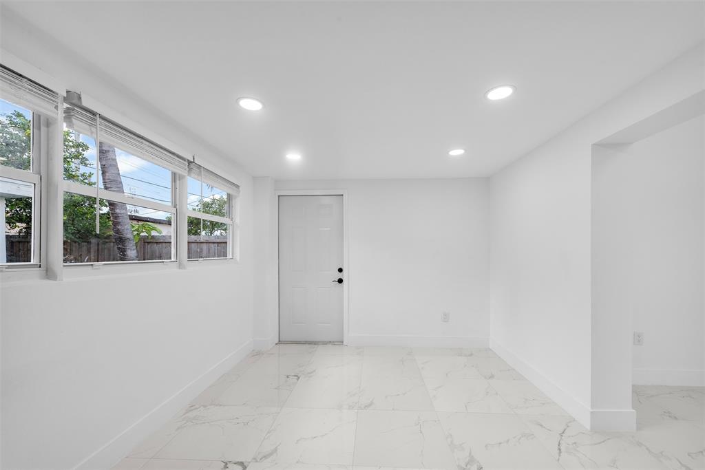 6840 Southwest 3rd Street Miami, FL 33144 - Photo 14 of 23