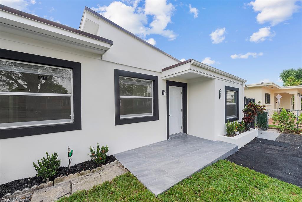 6840 Southwest 3rd Street Miami, FL 33144 - Photo 3 of 23