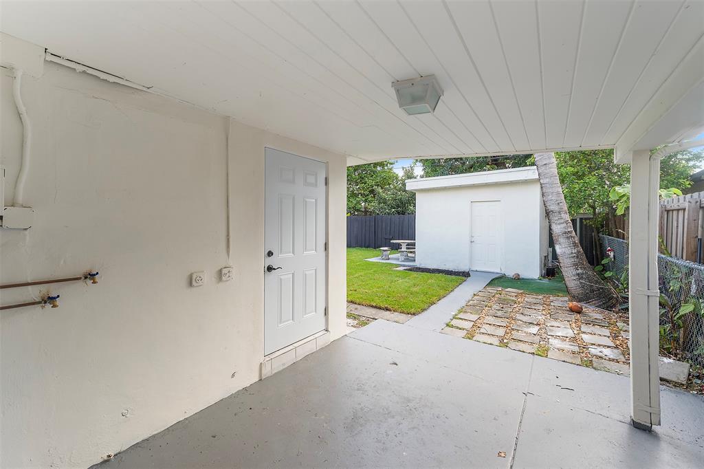 6840 Southwest 3rd Street Miami, FL 33144 - Photo 8 of 23