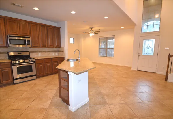 $2,000 | 11400 West Parmer Lane, Unit 15, Cedar Park, TX 78613