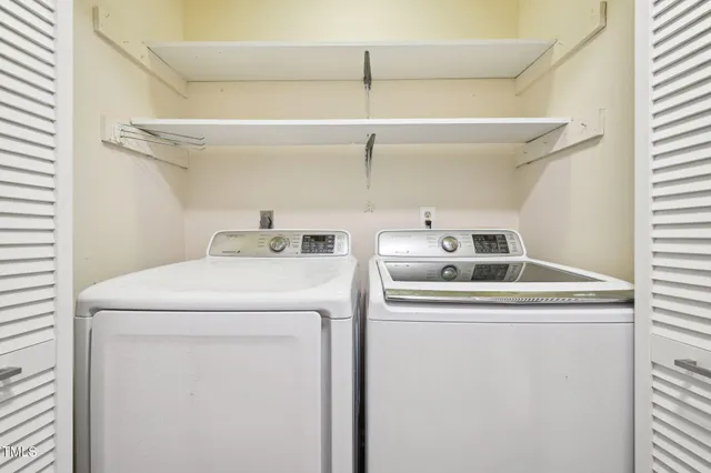 $320,000 | 124 Twin Oaks Place, Cary, NC 27511