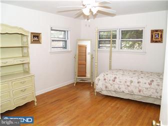 615 Manayunk Road Bala Cynwyd, PA 19004 - Photo 7 of 12 Bedroom