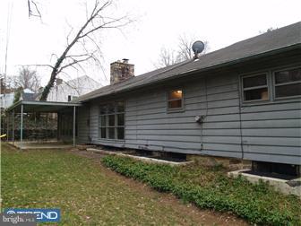 615 Manayunk Road Bala Cynwyd, PA 19004 - Photo 10 of 12 Exterior Back