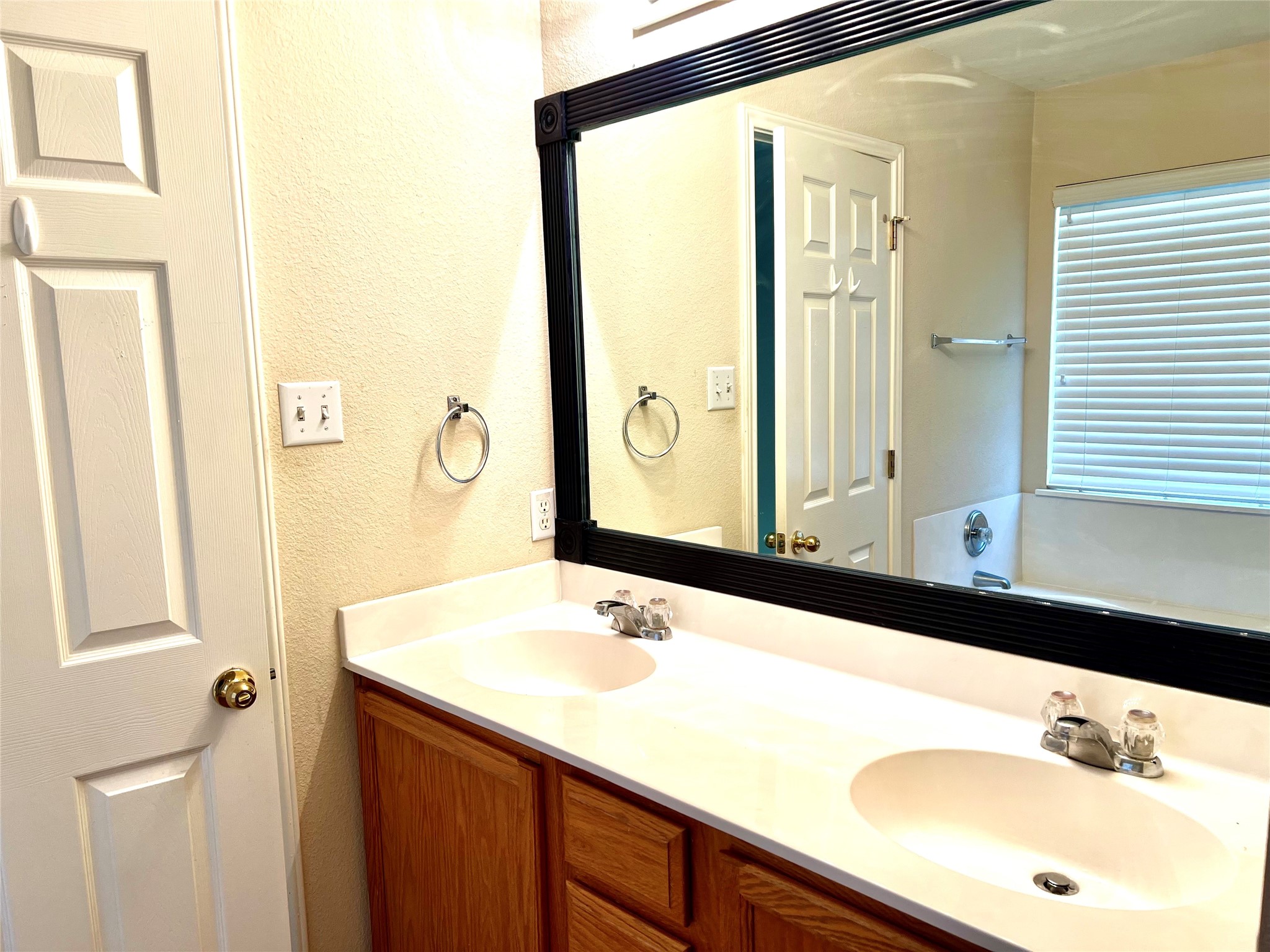 11309 Los Comancheros Road Austin, TX 78717 - Photo 21 of 36 Gallery Image 21