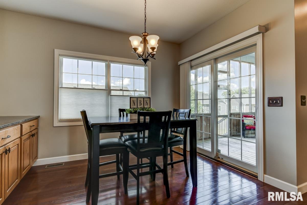 4907 Eden Court Springfield, IL 62711 - Photo 7 of 31