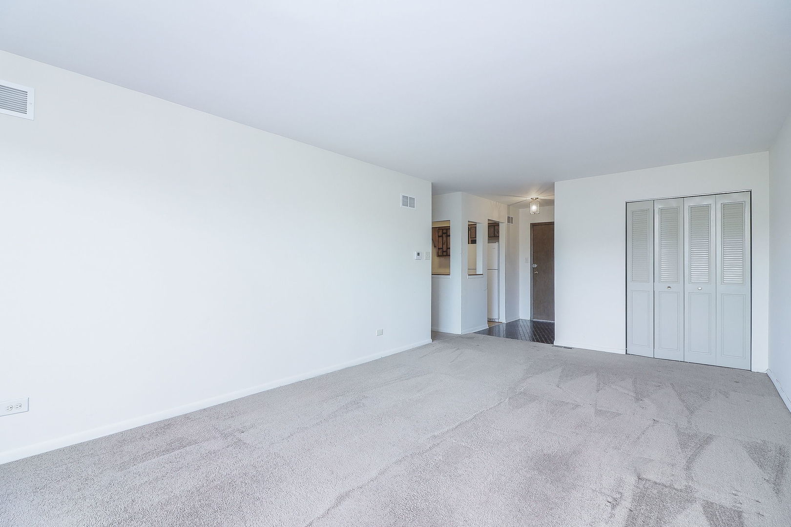 2301 183rd Street, Unit 405 Homewood, IL 60430 - Photo 5 of 14 Gallery Image 5