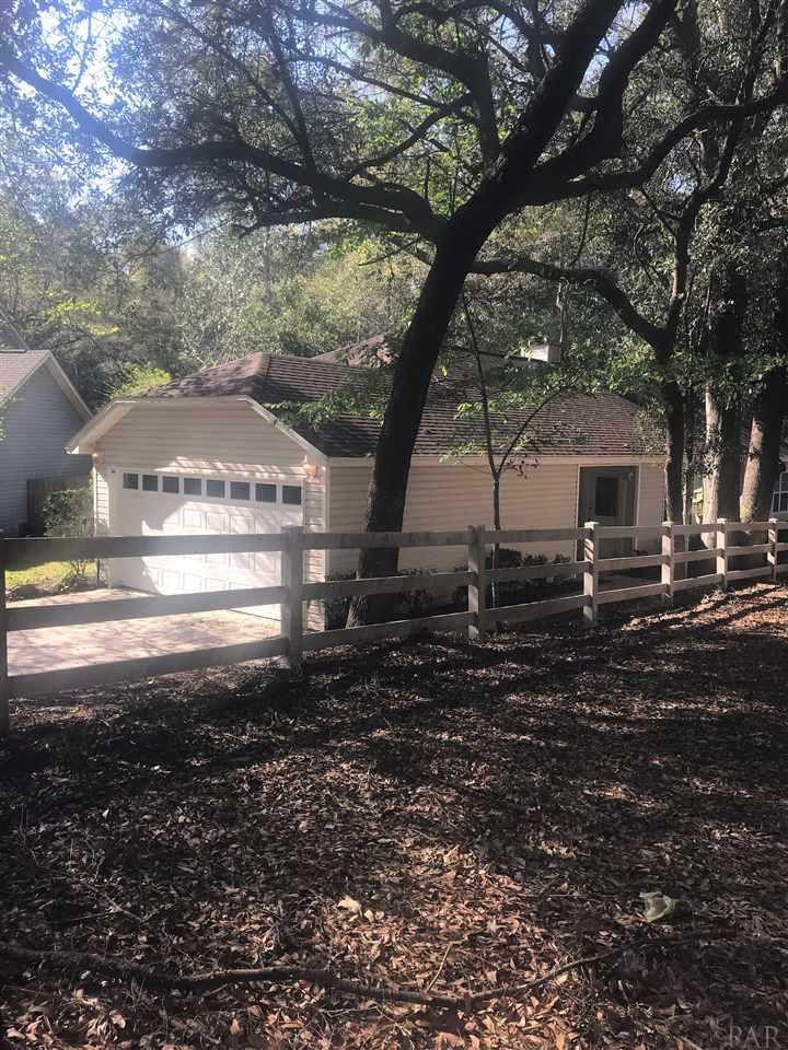 10075 Foxrun Road Pensacola, FL 32514 - Photo 4 of 20 Gallery Image 4
