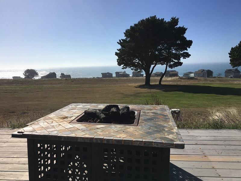 61 Sea View Road Whitethorn, CA 95589 - Photo 8 of 10