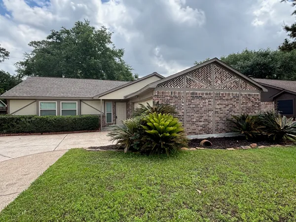 $229,500 | 20130 Foxchester Lane, Humble, TX 77338