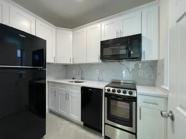 $2,200 | 90 Brainerd Road, Unit 14, Boston, MA 02134