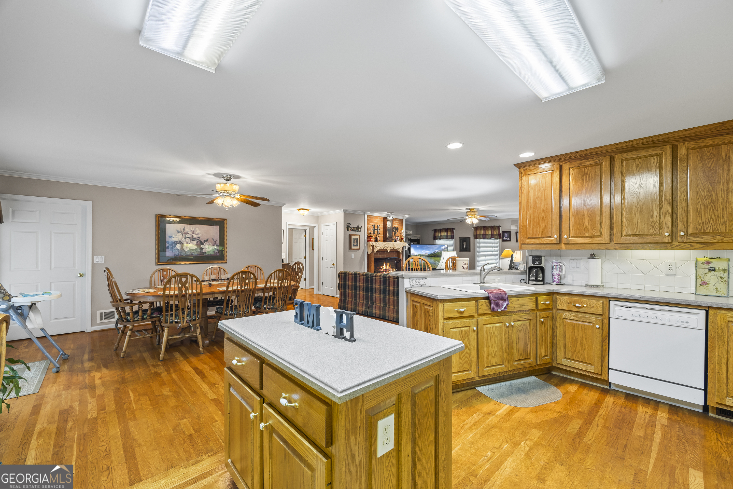 1112 Reno Road Royston, GA 30662 - Photo 42 of 74 a kitchen with a table and chairs in it