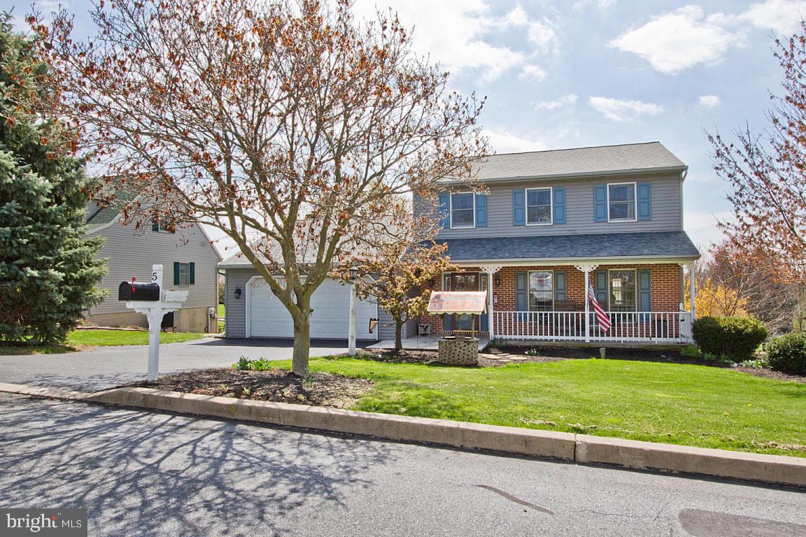 5 Edgewood Drive Lititz, PA 17543 - Photo 3 of 52