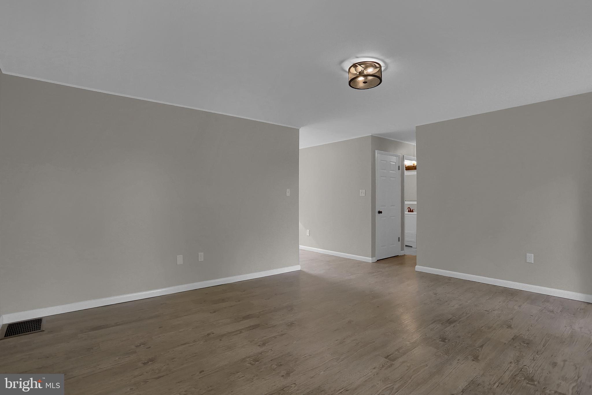 5112 Hillclimb Road Spring Grove, PA 17362 - Photo 13 of 30 Gallery Image 13
