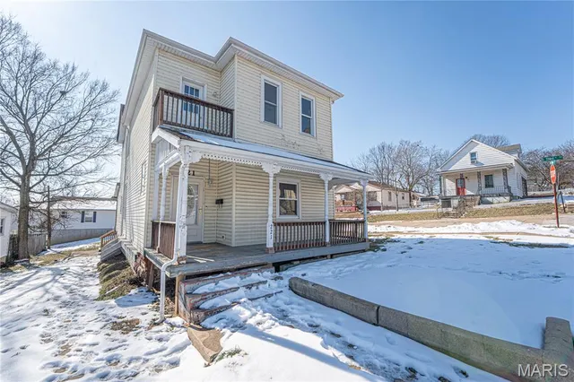 $195,000 | 221 West Miller Street, De Soto, MO 63020