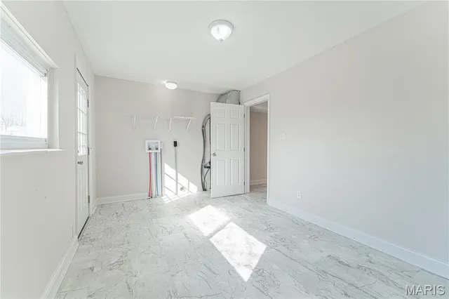 $195,000 | 221 West Miller Street, De Soto, MO 63020