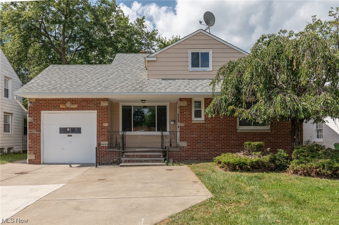 424 Babbitt Road Euclid, OH 44123 - Photo 1 of 20 Gallery Image 1