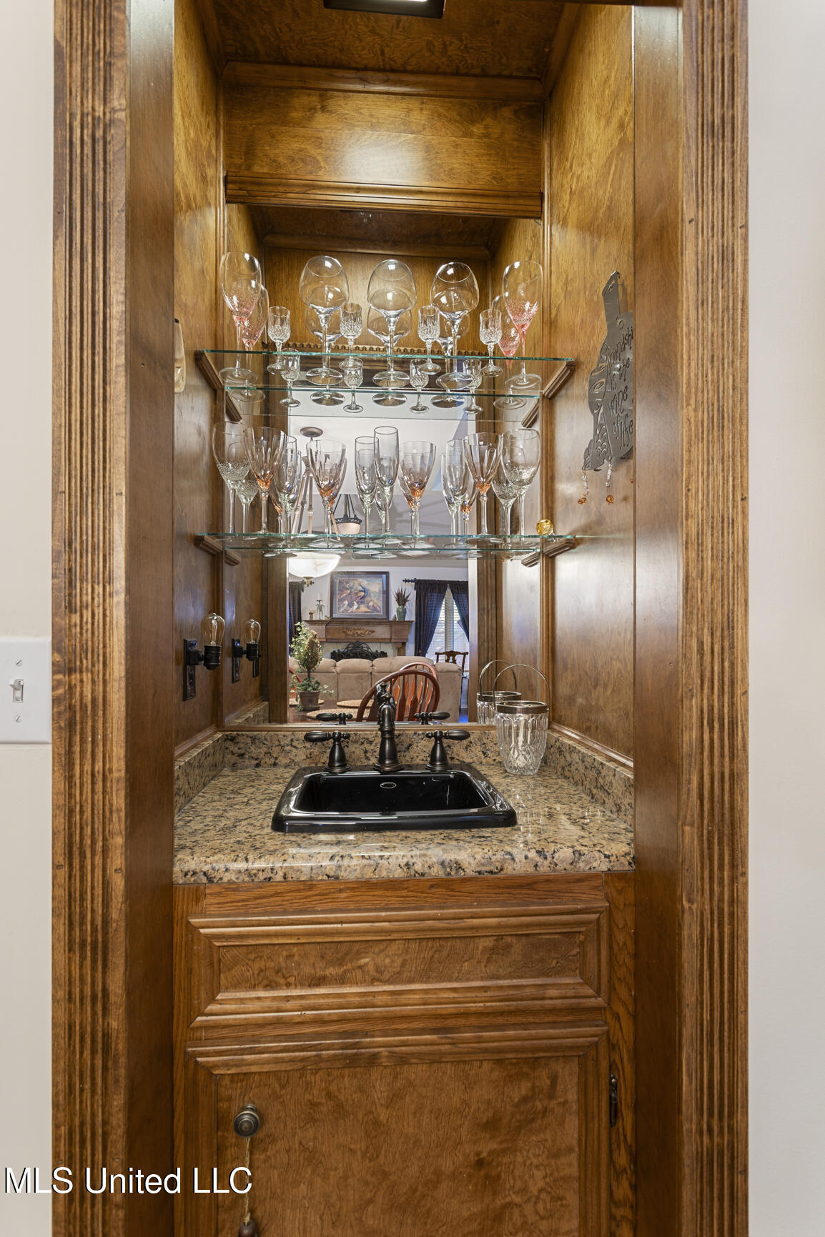 21 Park Crest Place Jackson, MS 39211 - Photo 8 of 25 21 park Crest-12