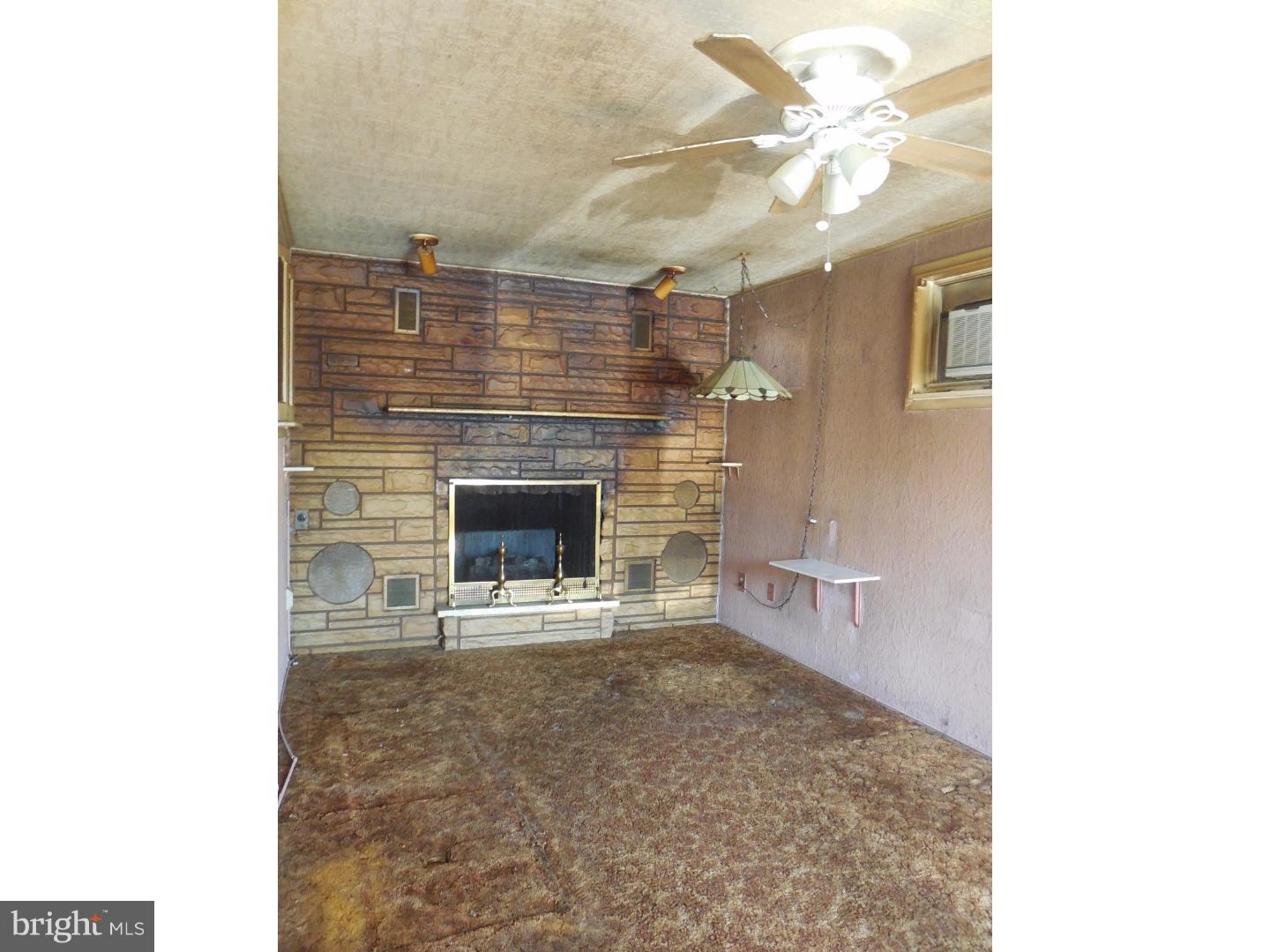 2140 Catasauqua Road Bethlehem, PA 18018 - Photo 4 of 14 Gallery Image 4
